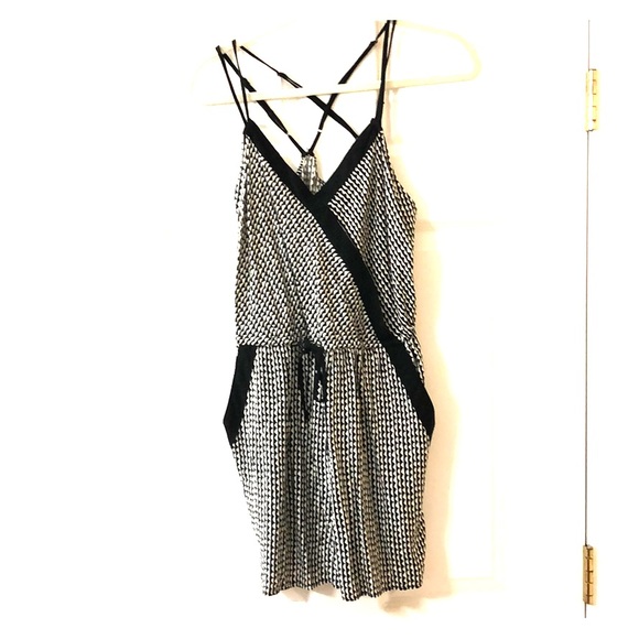 Xhilaration Other - Xhilaration Romper Xhilaration Other - Xhilaration Romper